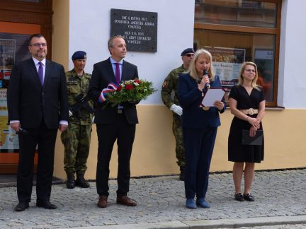 Ve Vimperku si lidé připomněli osvobození města americkou armádou